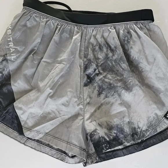 Nike Women's Dri-FIT Repel Mid-Rise 3" Trail Running Shorts - Picture 8 of 12